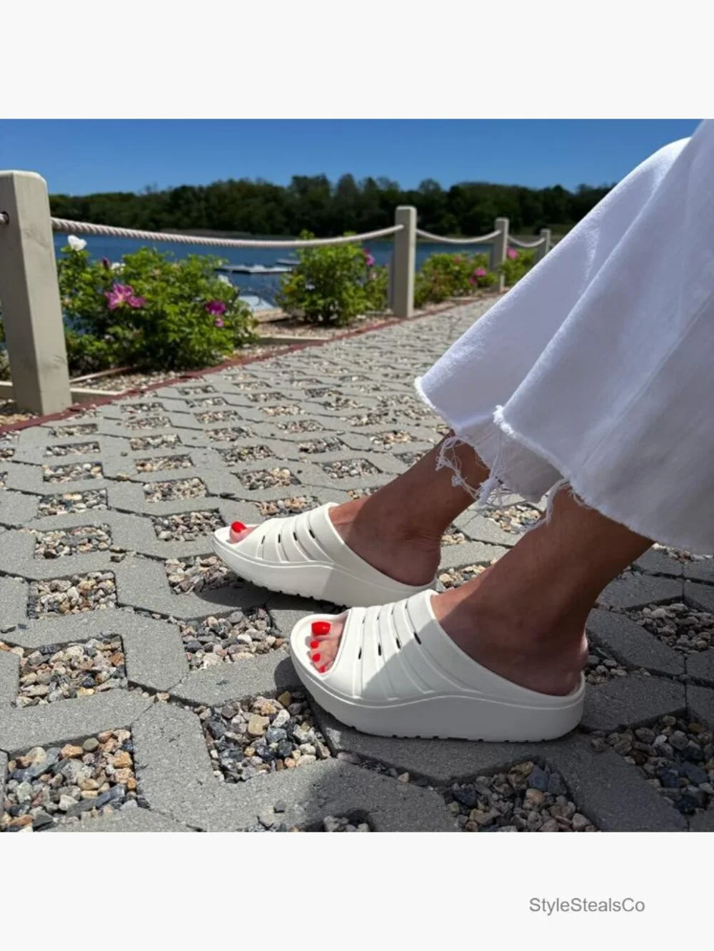 Recovery Slides with Arch Support and Cushioning